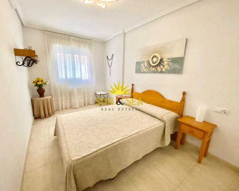 2 sovrum Lägenhet att hyra i Guardamar del Segura med pool garage - 800 € (Ref: 8501264)