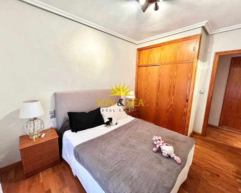 3 bedroom Apartment for rent in Santa Pola - € 950 (Ref: 8507053)