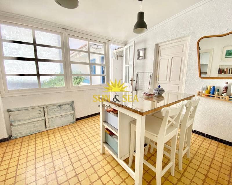 3 quarto Apartamento para arrendar em Guardamar del Segura - 750 € (Ref: 8510396)