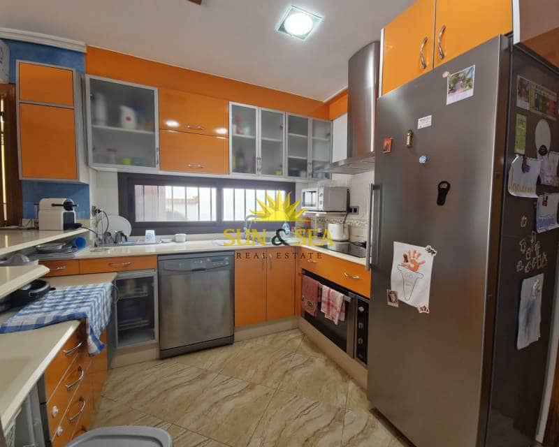 1 quarto Casa em Banda para arrendar em Torrevieja com piscina garagem - 625 € (Ref: 8511214)