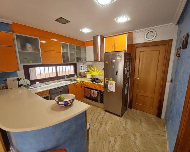 1 quarto Casa em Banda para arrendar em Torrevieja com piscina garagem - 625 € (Ref: 8511214)