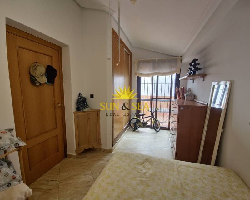 1 quarto Casa em Banda para arrendar em Torrevieja com piscina garagem - 625 € (Ref: 8511214)
