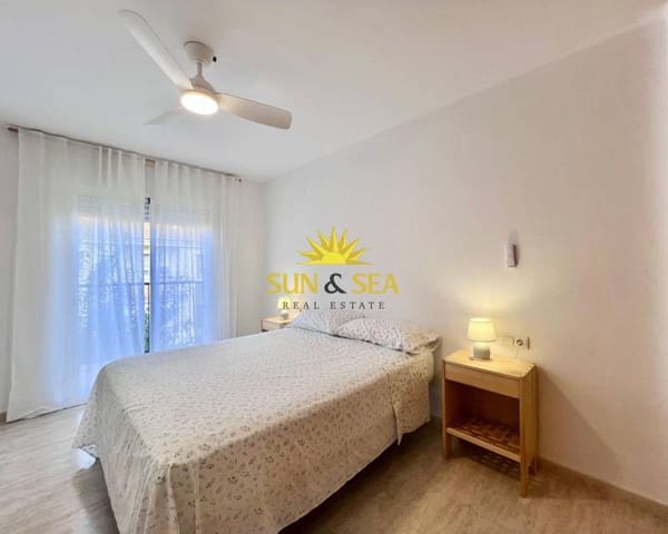 4 quarto Apartamento para arrendar em Dehesa de Campoamor, Orihuela - 1 000 € (Ref: 8512414)