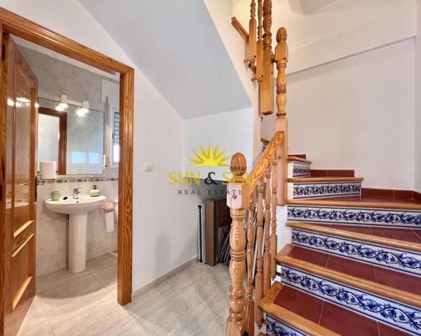 4 quarto Apartamento para arrendar em Dehesa de Campoamor, Orihuela - 1 000 € (Ref: 8512414)