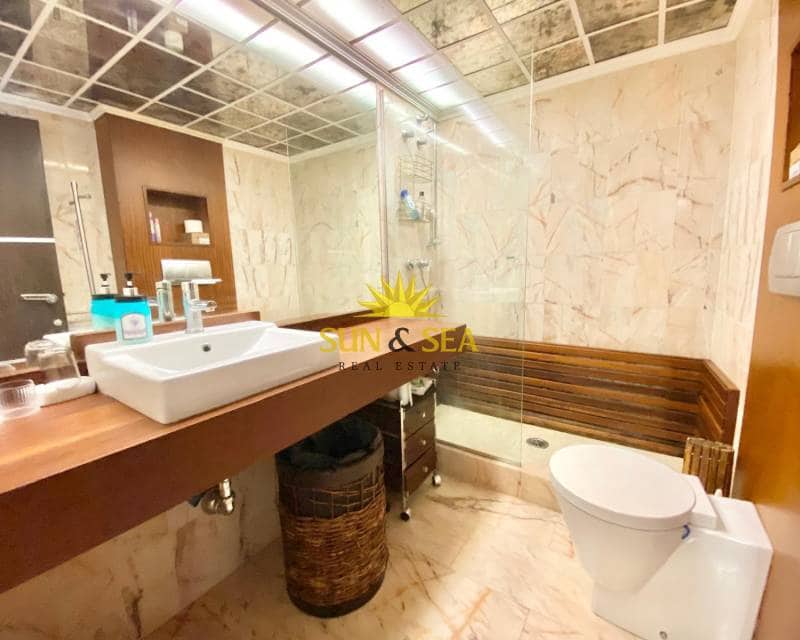 Apartamento de 2 habitaciones en Santa Pola en alquiler con piscina garaje - 650 € (Ref: 8528547)