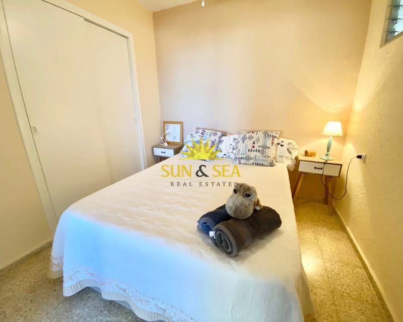 1 slaapkamer Appartement te huur in La Mata met garage - € 650 (Ref: 8548624)