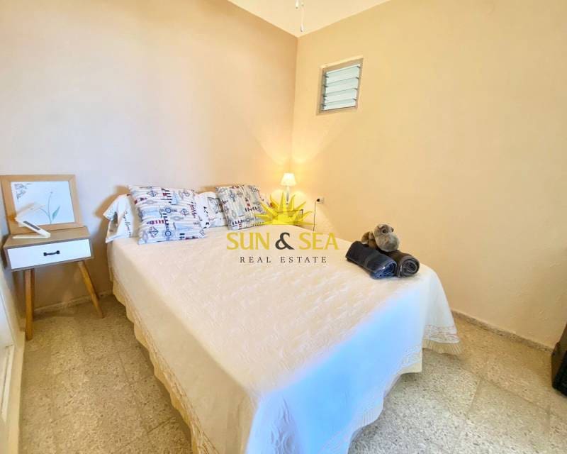 1 slaapkamer Appartement te huur in La Mata met garage - € 650 (Ref: 8548624)