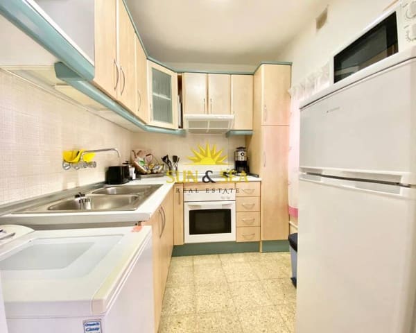 1 slaapkamer Appartement te huur in Los Europeos, Torrevieja met garage - € 650 (Ref: 8548624)