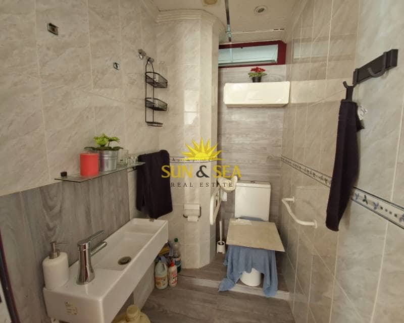 1 soveværelse Erhverv til leje i Orihuela - € 350 (Ref: 8550172)