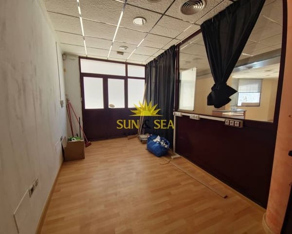 2 bedroom Commercial for sale in Orihuela ciudad, Orihuela - € 160,000 (Ref: 8550174)