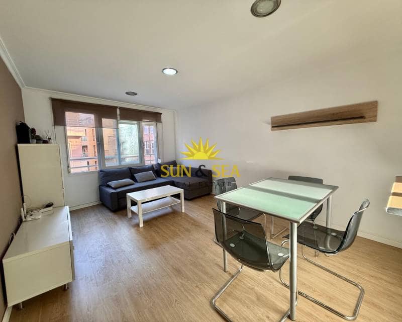 1 sovrum Lägenhet att hyra i Torrevieja - 690 € (Ref: 8553684)