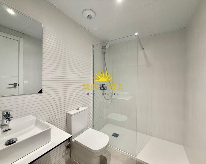 3 camera da letto Appartamento da affittare in Campoamor con piscina garage - 2.000 € (Rif: 8579133)