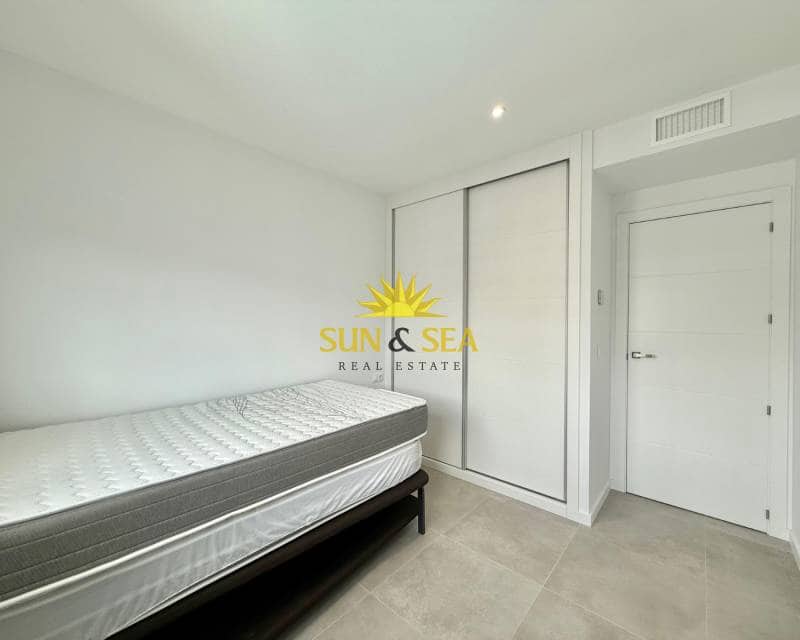 3 camera da letto Appartamento da affittare in Campoamor con piscina garage - 2.000 € (Rif: 8579133)