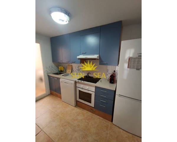 Appartement de 2 chambres à louer à La Manga del Mar Menor avec piscine garage - 800 € (Ref: 8594509)