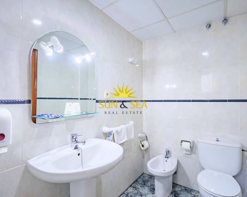 16 soveværelse Erhverv til salg i Santiago de la Ribera - € 1.250.000 (Ref: 8596773)