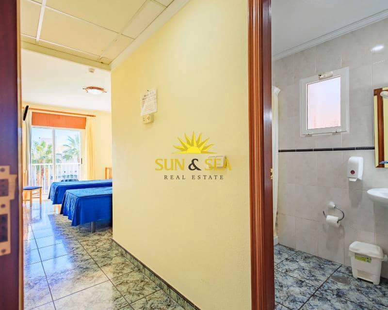 16 soveværelse Erhverv til salg i Santiago de la Ribera - € 1.250.000 (Ref: 8596773)