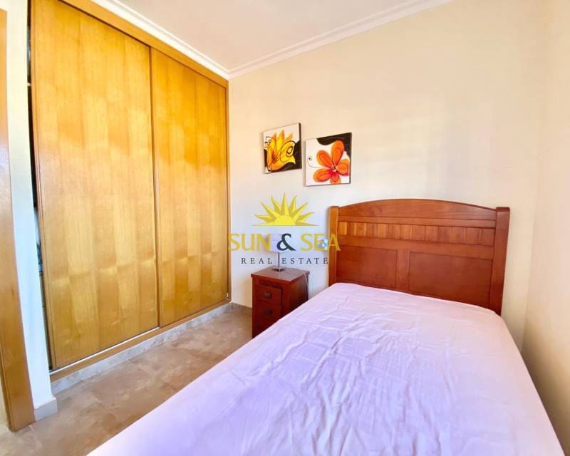 4 sypialnia Willa do wynajęcia w Torre de la Horadada z garażem - 850 € (Ref: 8608812)