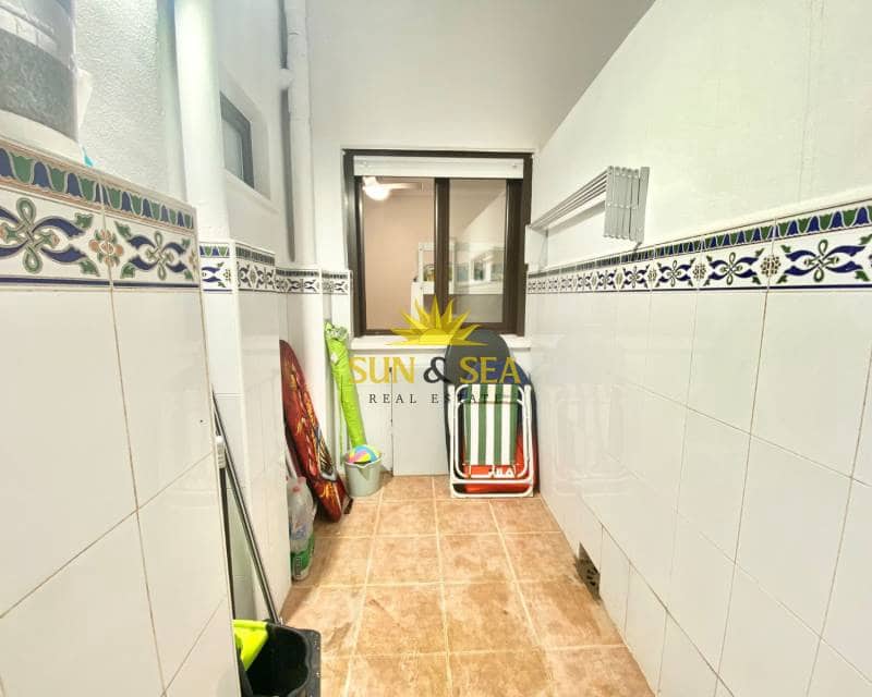 Apartamento de 2 habitaciones en Guardamar del Segura en alquiler vacacional - 700 € (Ref: 8620990)