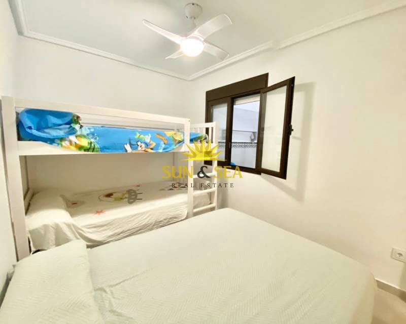 Apartamento de 2 habitaciones en Guardamar del Segura en alquiler vacacional - 700 € (Ref: 8620990)