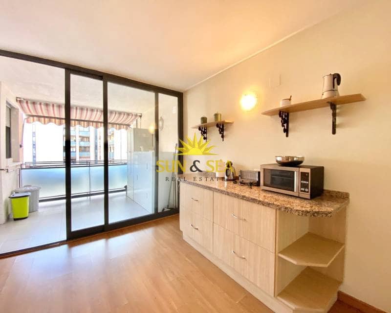 3 bedroom Apartment for rent in Alicante / Alacant city with garage - € 1,250 (Ref: 8626172)