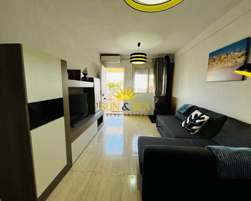 2 soveværelse Lejlighed til leje i Orihuela Costa - € 800 (Ref: 8627231)