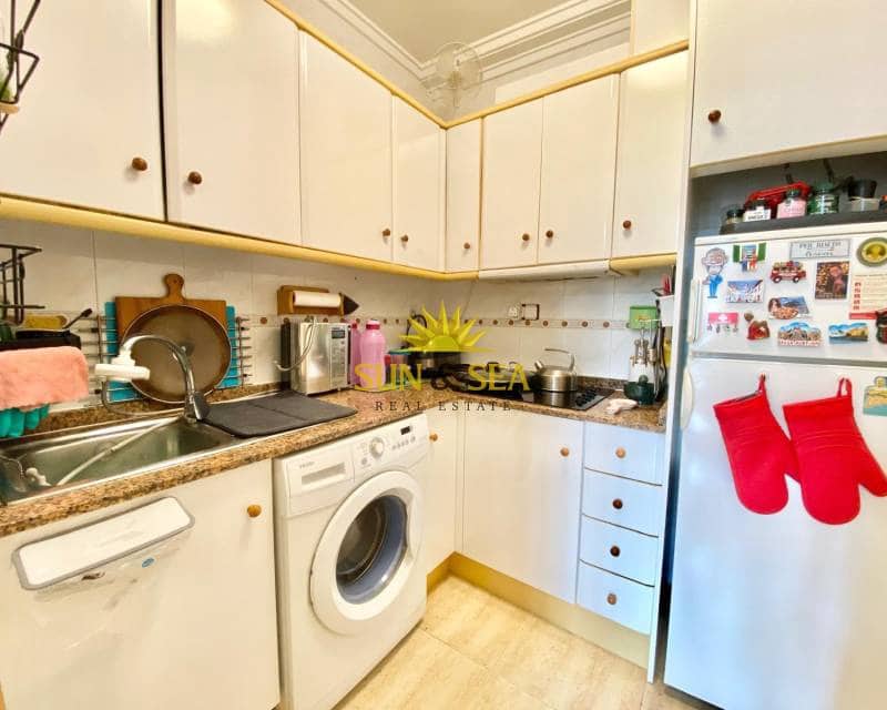 1 sypialnia Dom do wynajęcia w Torrevieja z basenem - 650 € (Ref: 8628085)