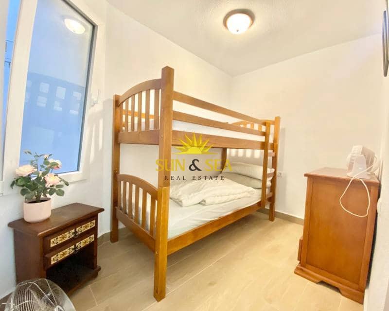 2 bedroom Apartment for rent in Torrevieja - € 850 (Ref: 8633971)