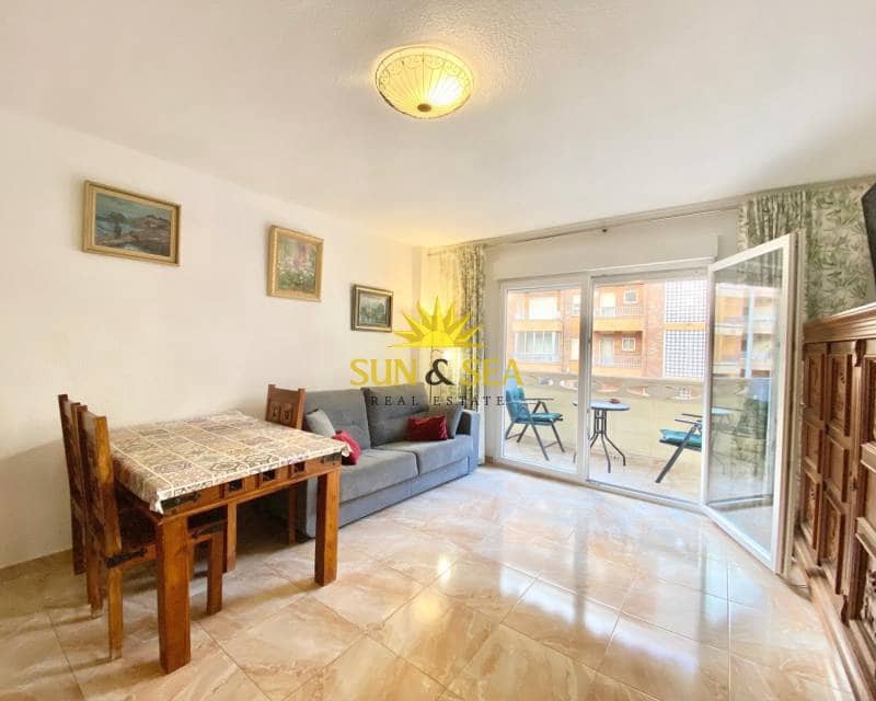 2 bedroom Apartment for rent in Torrevieja - € 850 (Ref: 8633971)