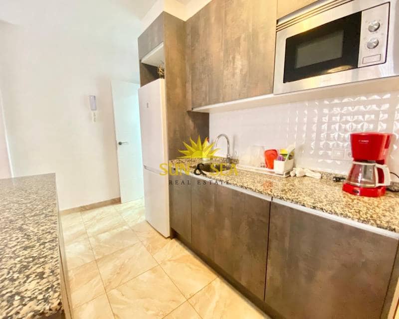 2 bedroom Apartment for rent in Torrevieja - € 850 (Ref: 8633971)