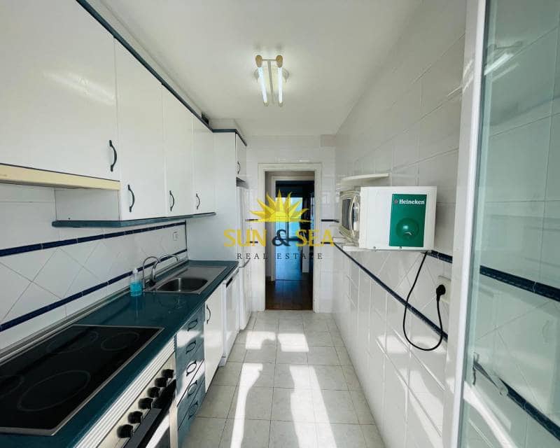 2 sovrum Lägenhet att hyra i La Manga del Mar Menor med pool garage - 1 000 € (Ref: 8635057)