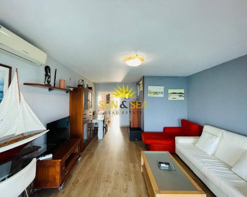 2 sovrum Lägenhet att hyra i La Manga del Mar Menor med pool garage - 1 000 € (Ref: 8635057)