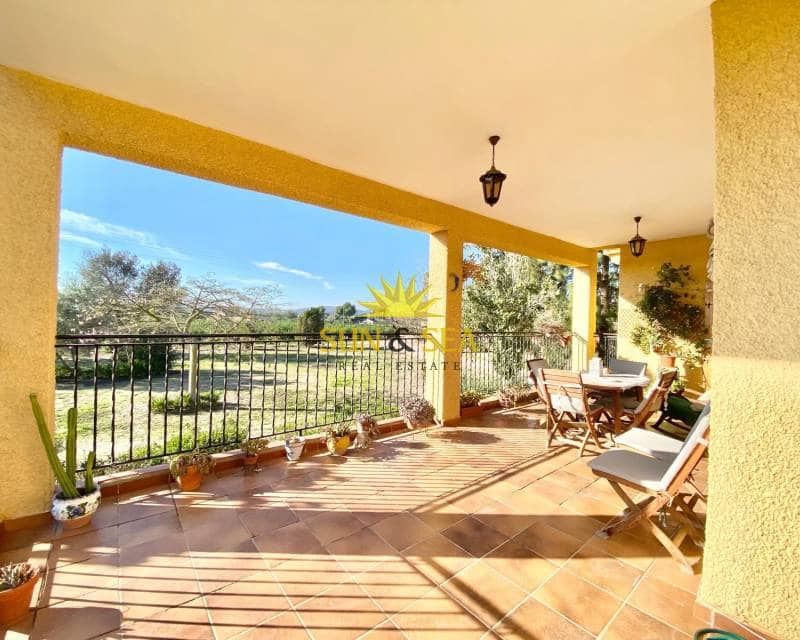4 bedroom Villa for sale in Daya Nueva with garage - € 350,000 (Ref: 8635568)