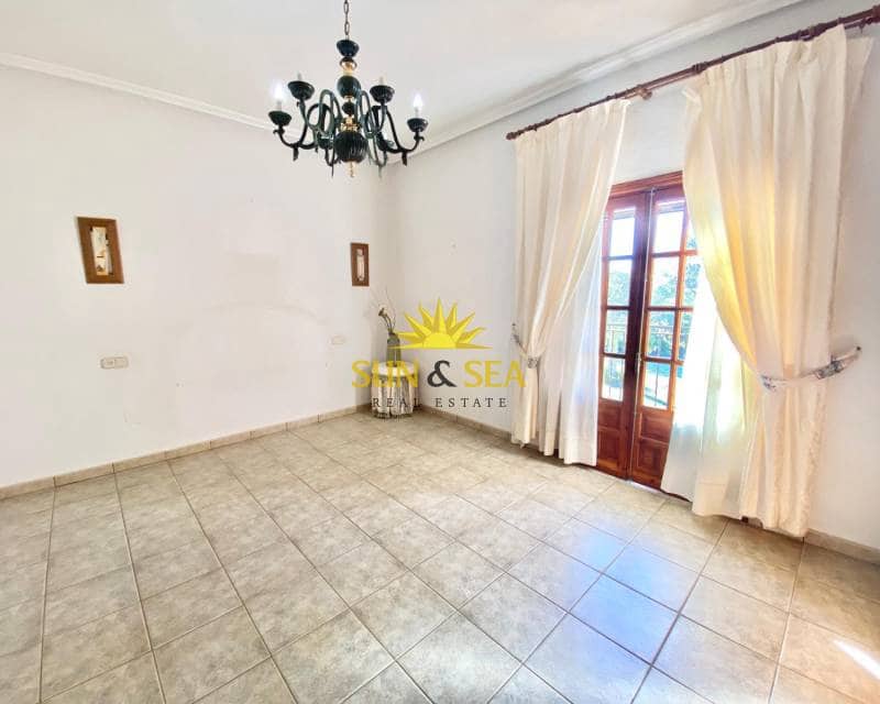 4 bedroom Villa for sale in Daya Nueva with garage - € 350,000 (Ref: 8635568)