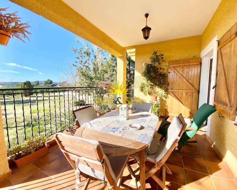 4 bedroom Villa for sale in Daya Nueva with garage - € 350,000 (Ref: 8635568)