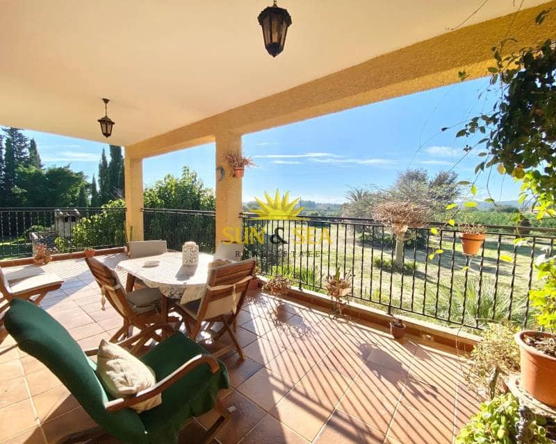 4 bedroom Villa for sale in Daya Nueva with garage - € 350,000 (Ref: 8635568)