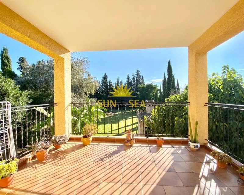 4 bedroom Villa for sale in Daya Nueva with garage - € 350,000 (Ref: 8635568)