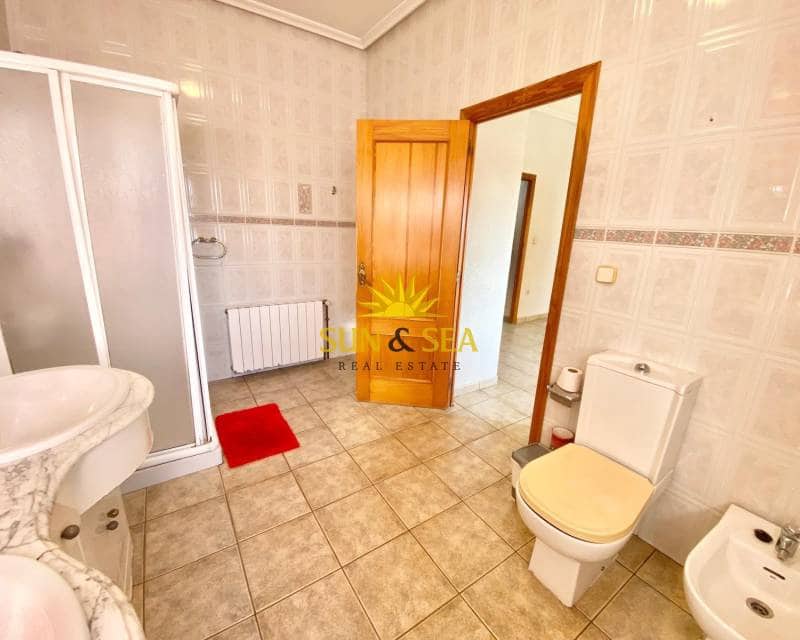 4 bedroom Villa for sale in Daya Nueva with garage - € 350,000 (Ref: 8635568)