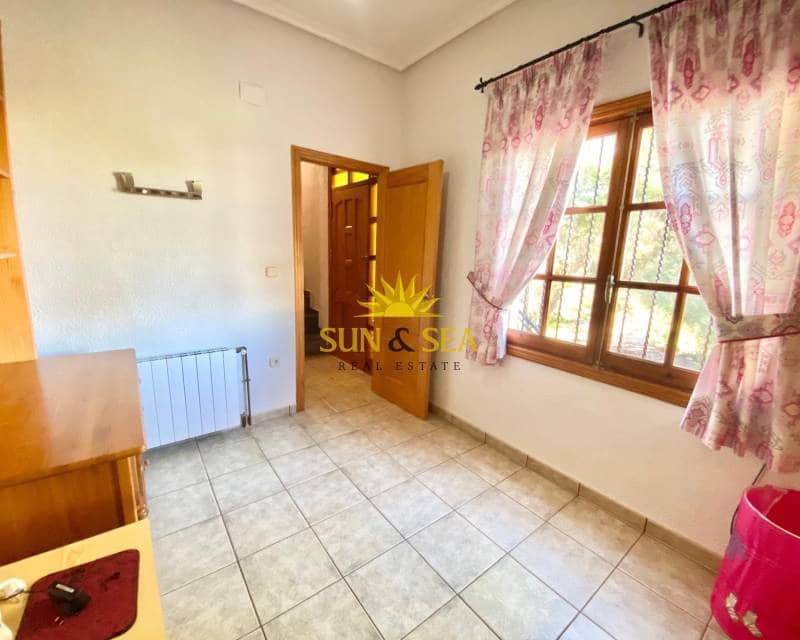 4 bedroom Villa for sale in Daya Nueva with garage - € 350,000 (Ref: 8635568)