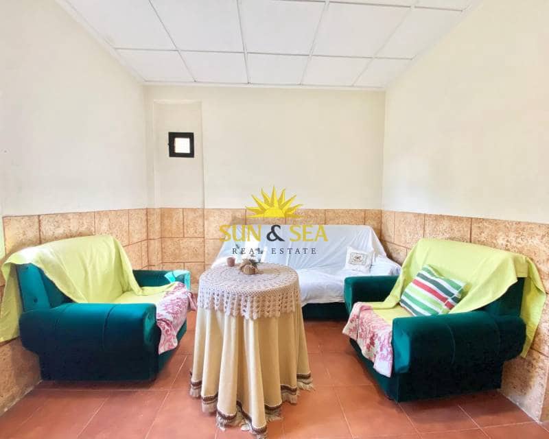 4 bedroom Villa for sale in Daya Nueva with garage - € 350,000 (Ref: 8635568)