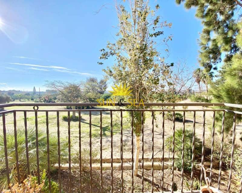 4 bedroom Villa for sale in Daya Nueva with garage - € 350,000 (Ref: 8635568)