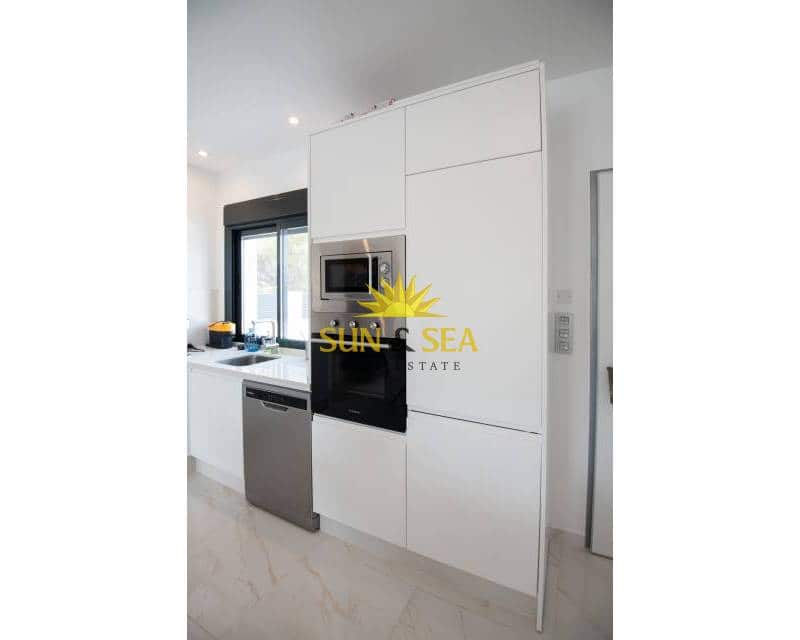 3 camera da letto Villa in vendita in Pinar de Campoverde con piscina garage - 463.716 € (Rif: 8640219)