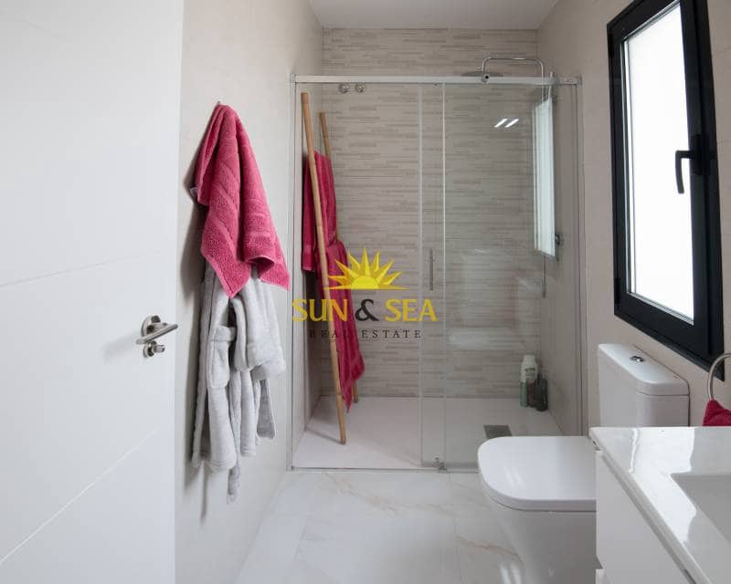 3 camera da letto Villa in vendita in Pinar de Campoverde con piscina garage - 463.716 € (Rif: 8640219)