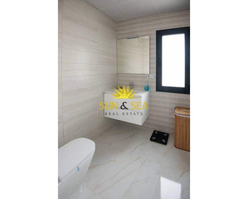 3 camera da letto Villa in vendita in Pinar de Campoverde con piscina garage - 463.716 € (Rif: 8640219)