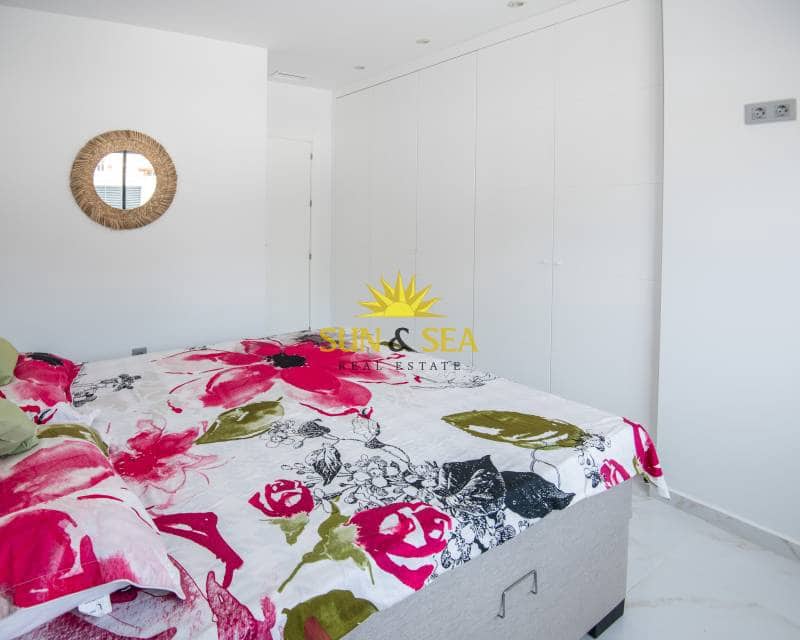 3 camera da letto Villa in vendita in Pinar de Campoverde con piscina garage - 463.716 € (Rif: 8640219)