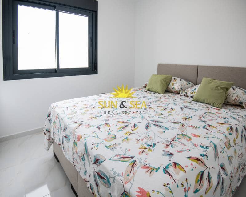 3 camera da letto Villa in vendita in Pinar de Campoverde con piscina garage - 463.716 € (Rif: 8640219)