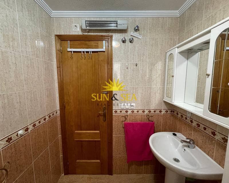 2 quarto Apartamento para arrendar em Playa Flamenca com piscina - 800 € (Ref: 8648605)