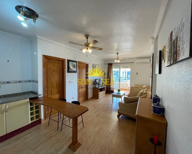 2 quarto Apartamento para arrendar em Playa Flamenca com piscina - 800 € (Ref: 8648605)