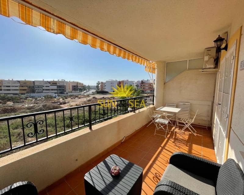 2 quarto Apartamento para arrendar em Playa Flamenca com piscina - 800 € (Ref: 8648605)