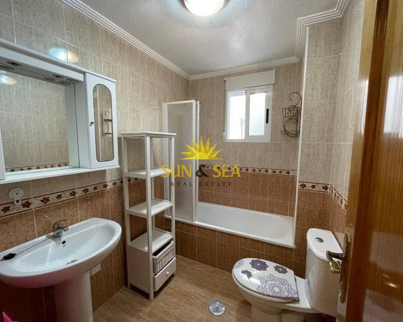 2 quarto Apartamento para arrendar em Playa Flamenca com piscina - 800 € (Ref: 8648605)