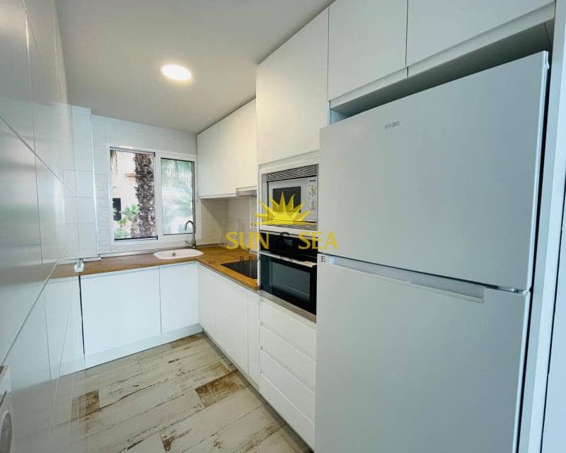 2 slaapkamer Appartement te huur in Torre del Moro met zwembad garage - € 1.200 (Ref: 8651461)